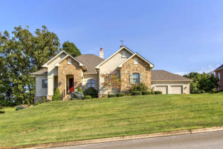 208 Eagle Cir, Vonore, TN 37885-2092