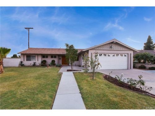 4887 Liberty St, Chino, CA 91710-2352