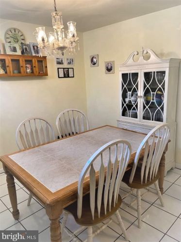 419 12 St, Philadelphia PA 19123-3733 exterior