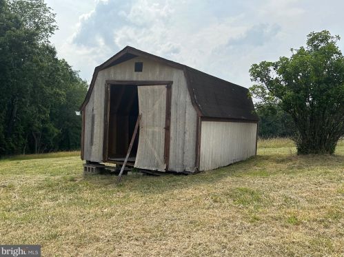 101 Grand View Rd, Three Churches WV 26757-7128 exterior