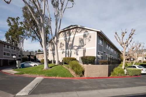1521 Raitt St, Santa Ana, CA 92704-4246