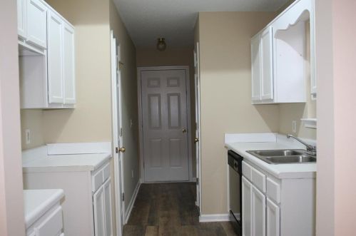 42 Otis St, Temple, GA 30179-7405