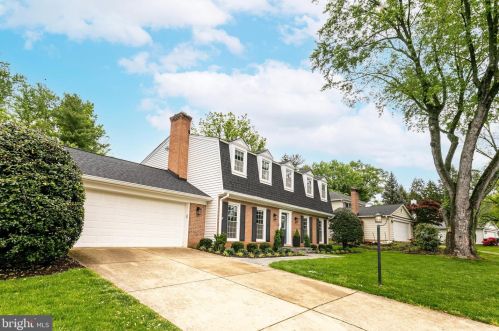 6136 Ramshorn Dr, Mc Lean, VA 22101-2332