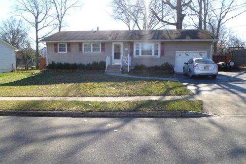 24 Illinois Ave, Jackson Twp, NJ 08527-2153