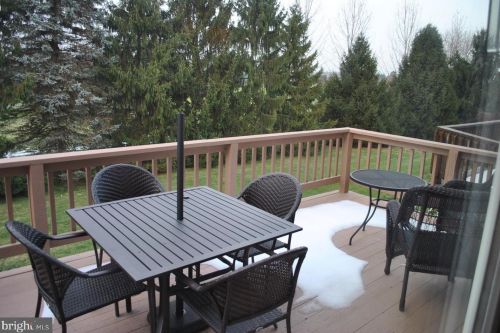 38 Liberty Ct, Carlisle, PA 17015-9256