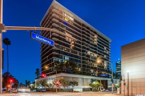 222 Monterey Rd, Glendale CA 91206-2052 exterior