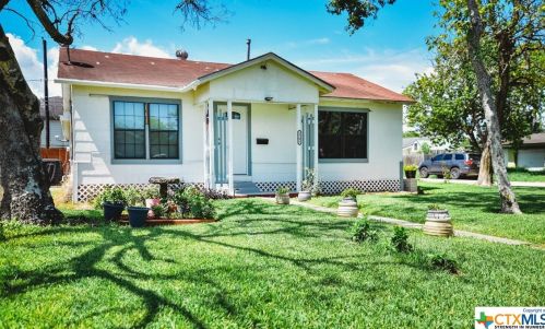 1701 Shofner Dr, Green Lake, TX 77979-4762