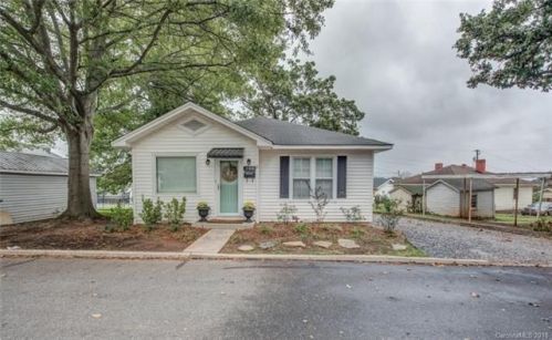 356 Woodlawn Ave, Cramerton, NC 28032-1322