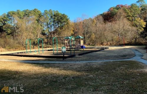 405 Fairburn Rd, Atlanta GA  30331-1900 exterior