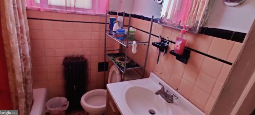 144 Kent St, Trenton NJ 08611-1018 exterior