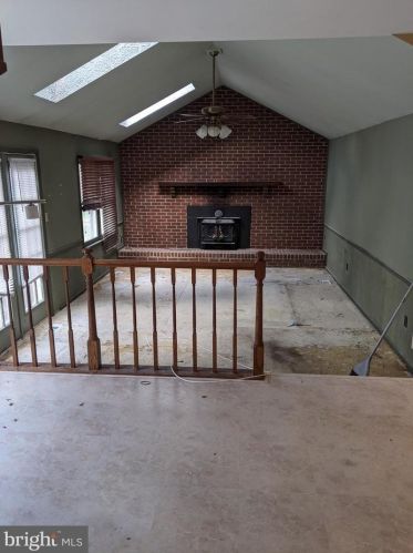 13212 Tuckaway Dr, Herndon, VA 20171-3950