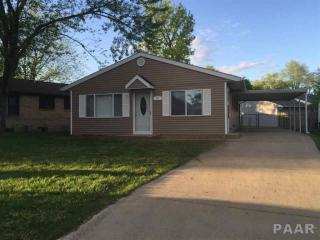 320 Edgewood Dr, Pekin IL  61554-3882 exterior