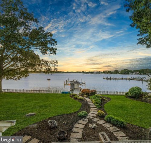 1258 River Rd, Shady Side MD 20764-9694 exterior