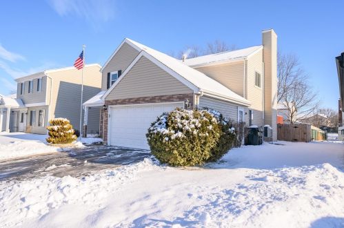 1324 Boa Trl, Carol Stream, IL 60188-9081