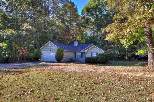 376 Benjamin Dr, Rockmart, GA 30153-7312