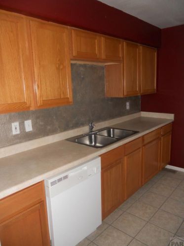 724 Clarion Dr, Pueblo CO  81007-3550 exterior