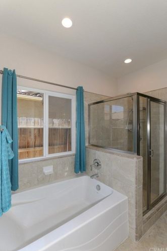 1525 Greenwich Dr, Los Banos CA  93635-6503 exterior