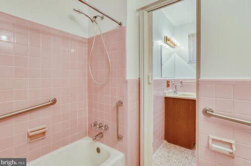 3904 Jeffry St, Silver Spring MD 20906-4224 exterior