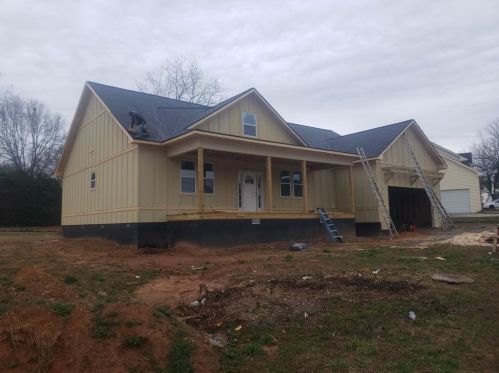 5550 Barrwyn Dr, Rex, GA 30273-1397