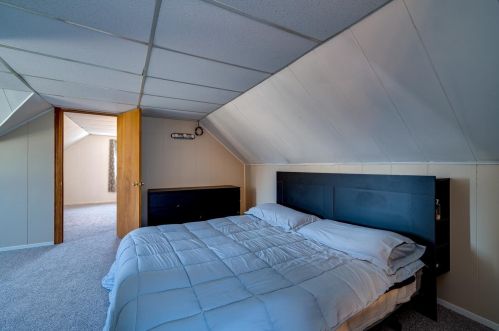 3937 Fordham Pl, Cincinnati OH 45213-2326 exterior