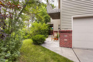 899 Peakview Cir, Littleton, CO 80120-3323