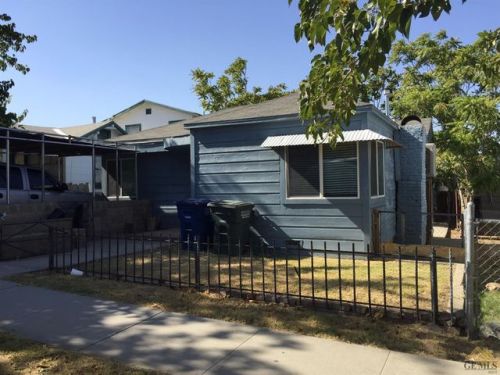208 B St, Taft, CA 93268-3817