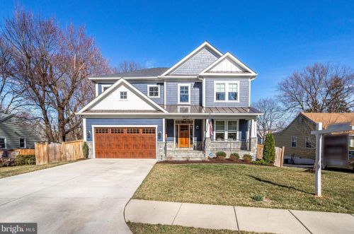 1923 Hillside Dr, Falls Church, VA 22043-1414