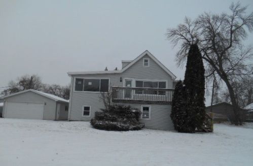 27134 Sunset Ave, Antioch, IL 60002-8173