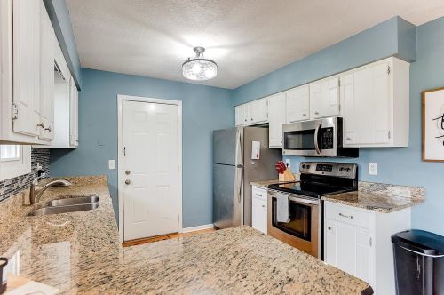 14708 Denmark Ct, Saint Paul MN  55124-7724 exterior