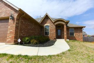 504 Summit Crest Ln, Norman, OK 73071-4089