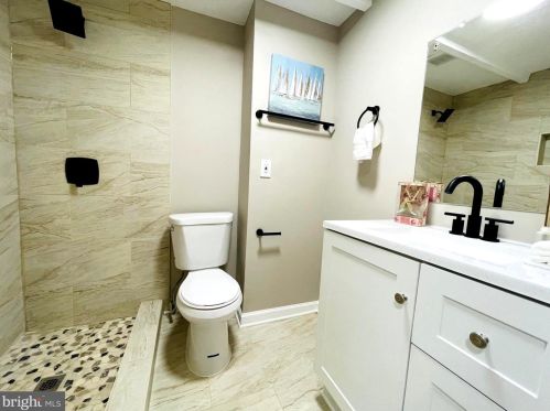 428 Northwest Dr, Silver Spring MD  20901-4417 exterior