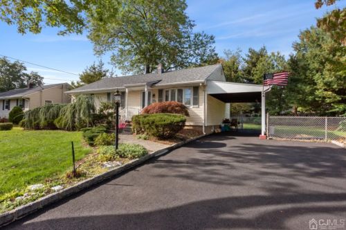 214 Runyon Ave, Piscataway, NJ 08854-4617