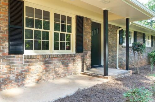 2900 Carrie Dr, Kennesaw, GA 30144-2818