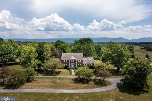 6456 Back Rd, Maurertown, VA 22644-2102