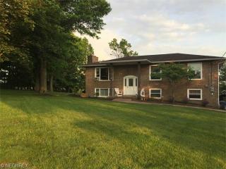 14500 Louisville St, Paris OH  44669-9785 exterior