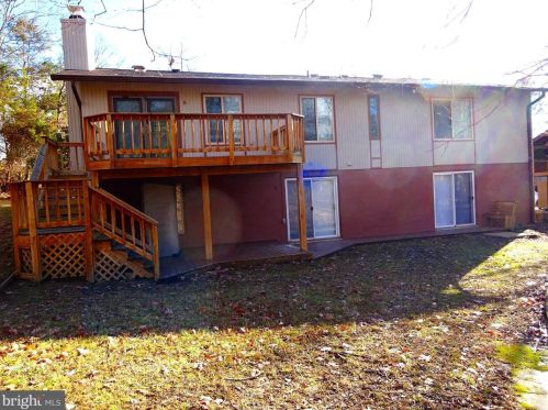 12322 Hollyhock Ct, Woodbridge VA  22192-2001 exterior