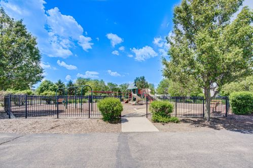 1228 Alta Vista Dr, Pingree Grove IL  60140-2057 exterior