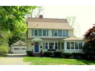 15 Pershing St, Norwalk, CT 06851-3012