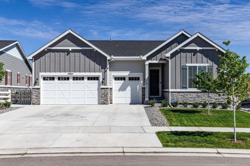 27827 Costilla Dr, Denver, CO 80016