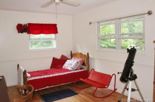 134 Deforest Rd, Wilton CT  06897-1911 exterior