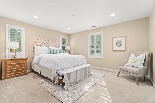 34 Latitude, Irvine CA  92618-8821 exterior