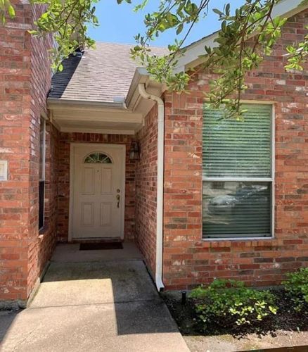 110 Seva Ct, Irving TX  75061-2613 exterior