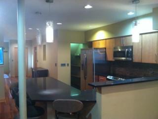 252 Washington Ave, Columbus OH  43215-1719 exterior