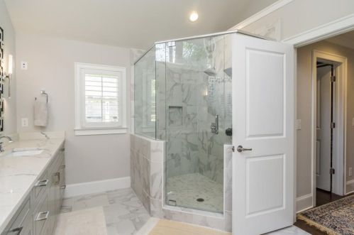 2553 Echo Dr, Atlanta GA  30345-3528 exterior