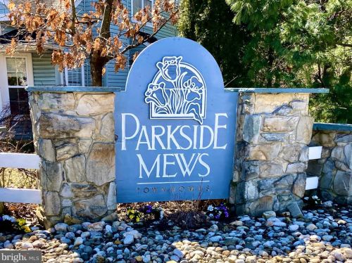 17 Park Side Dr, Erial, NJ 08081-4225