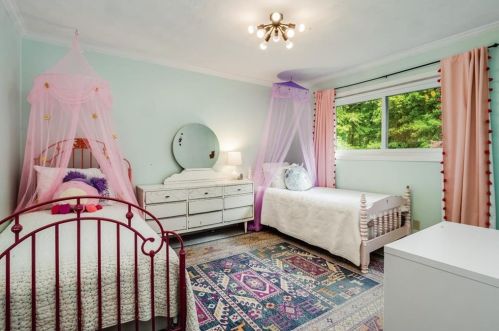 1549 High Hvn Ct, Atlanta GA  30329-3203 exterior