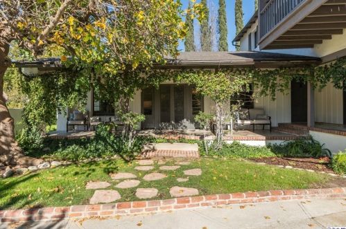 1932 Montecito Dr, Glendale CA  91208-1822 exterior