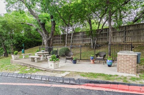 2306 Park Place Ave, Fort Worth TX  76110-6623 exterior