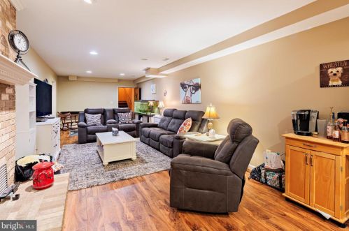 1000 Mt Airy Rd, Davidsonville MD 21035-2222 exterior