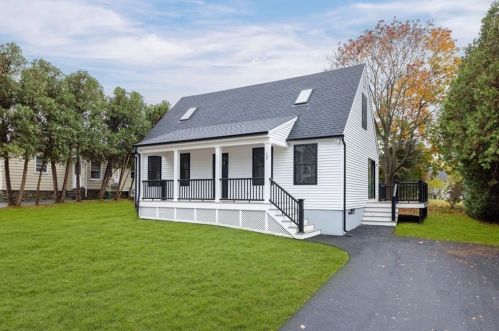 12 Yankee Dr, Westerly, RI 02891-1225
